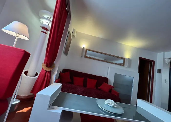 Red Flat Paris