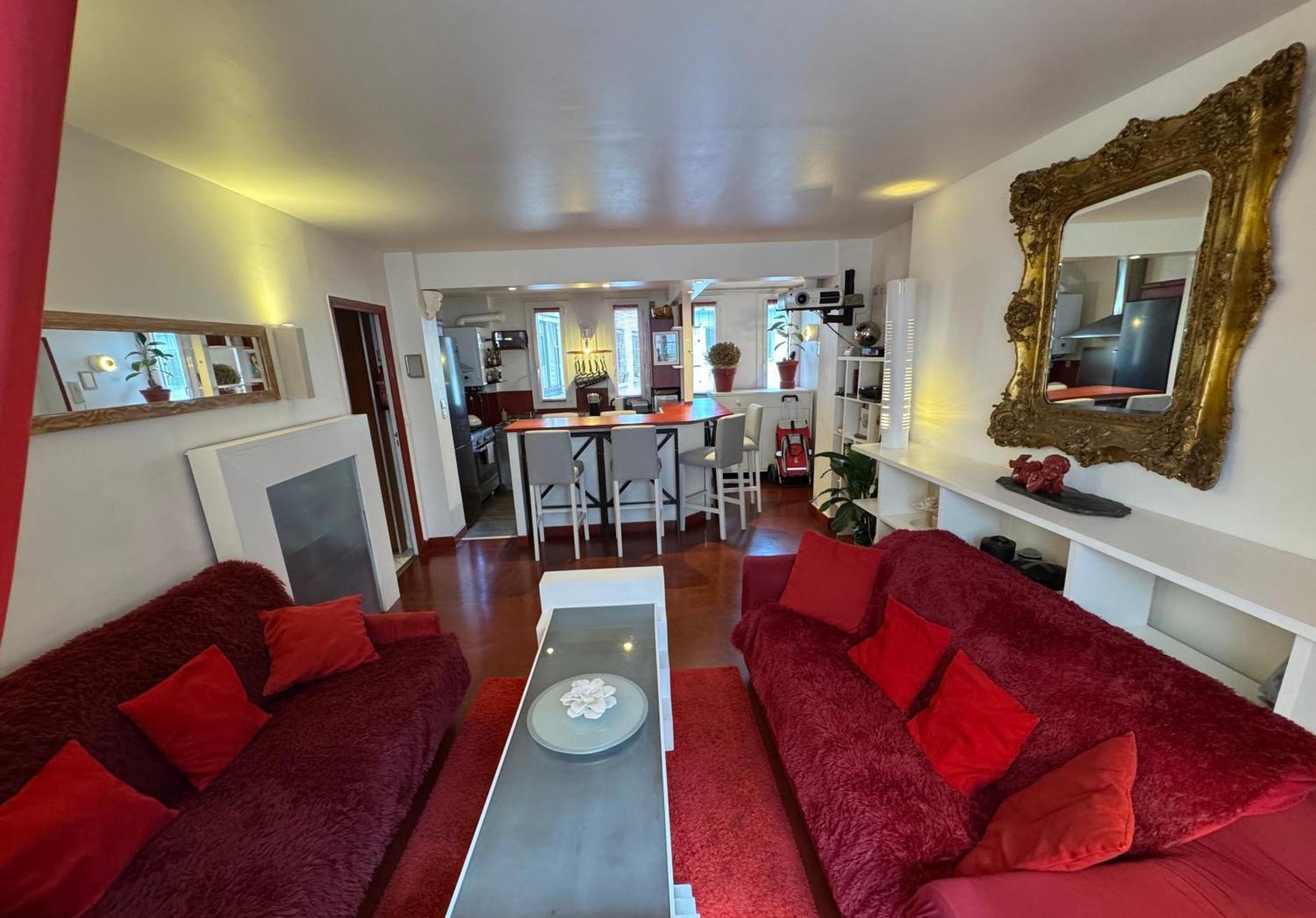 Red Flat Apartment Paris