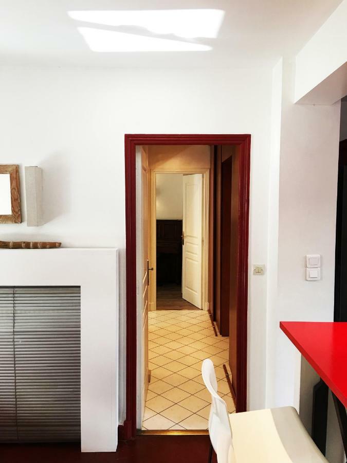 Red Flat * París